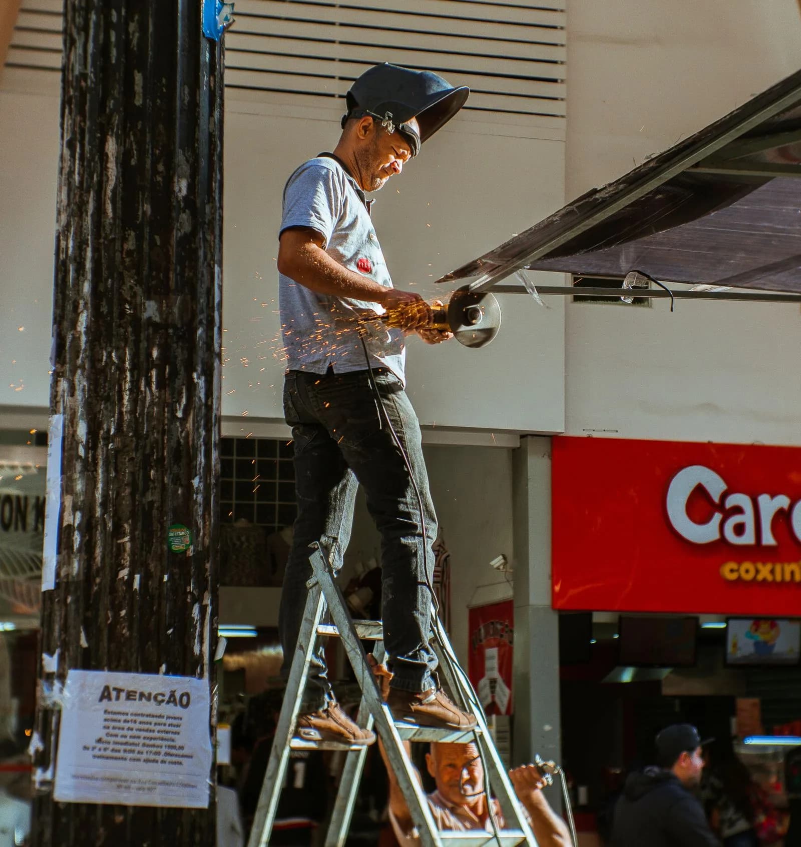 Commercial electrician — Electricians marketing by TML Agency