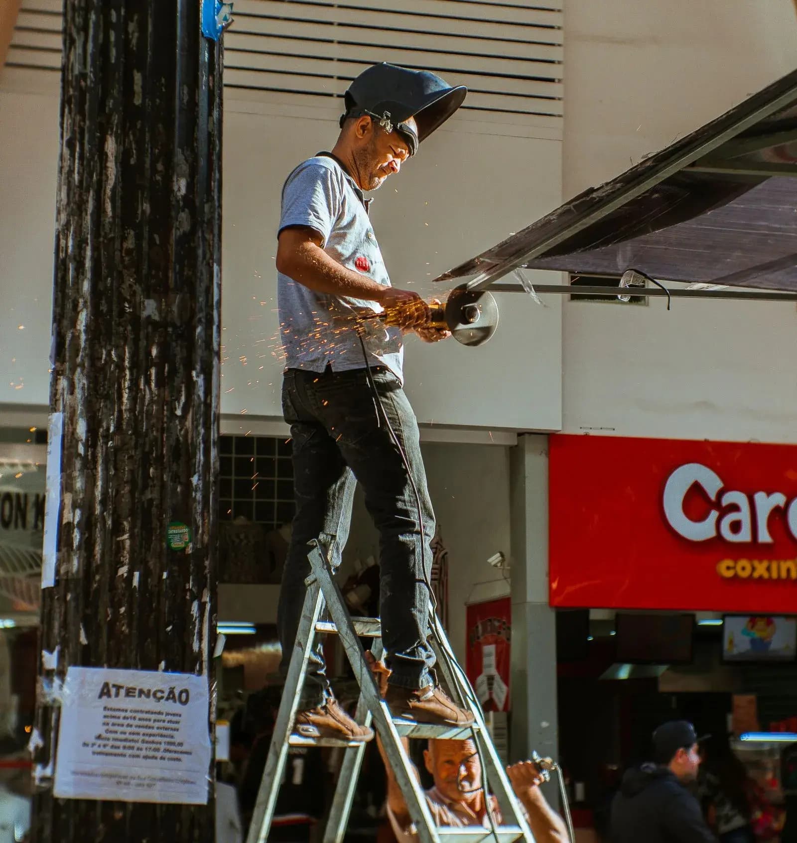 Commercial electrician — Electricians marketing by TML Agency